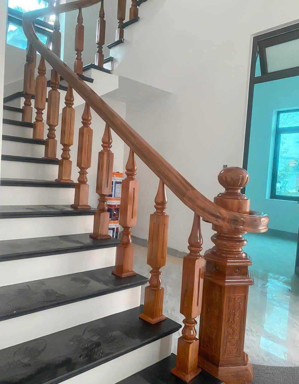 Nhà tôi cho thuê nhà hai cửa đi, mới, Hoàng Cầu, 97m2x 4T vỉa hè 30 Tr - Ảnh 2